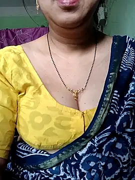 Snapshot of Rosy-B chatting on March 2025 09:45:01 AM Rosy-B online show from March 2025 09:45:01 AM