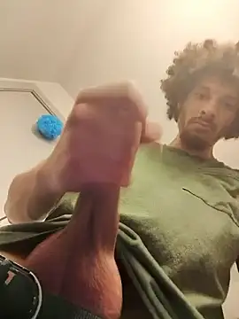 Snapshot of Clearlytothepoint420 chatting on October 2025 10:21:01 PM Clearlytothepoint420 online show from October 2025 10:21:01 PM