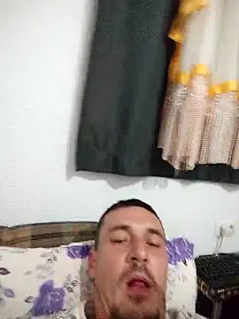 Snapshot of mayk18cm chatting on November 2025 04:12:02 PM mayk18cm online show from November 2025 04:12:02 PM