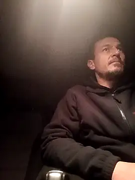 Snapshot of mayk18cm chatting on January 2025 07:27:01 PM mayk18cm online show from January 2025 07:27:01 PM