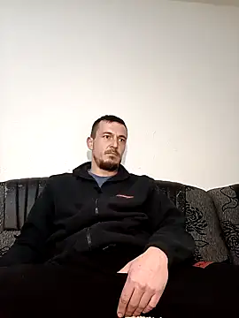 Snapshot of mayk18cm chatting on January 2025 07:32:02 PM mayk18cm online show from January 2025 07:32:02 PM