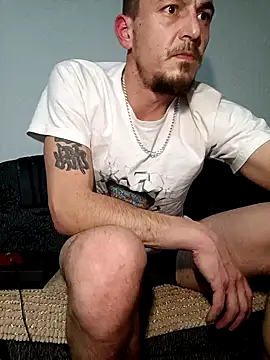 Snapshot of mayk18cm chatting on January 2025 07:52:01 PM mayk18cm online show from January 2025 07:52:01 PM