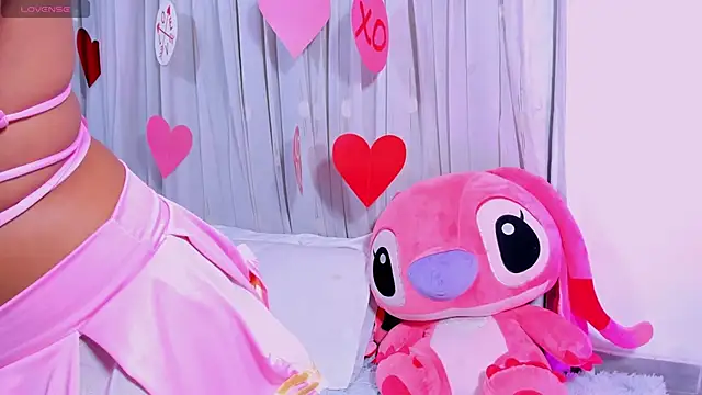 RolyLoren online show from March 2025 06:54:01 PM