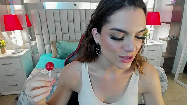 mariiahneedles online show from October 2025 09:37:01 PM