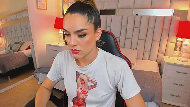 mariiahneedles online show from February 2025 12:27:02 AM