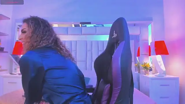 mariiahneedles online show from February 2026 03:39:01 AM