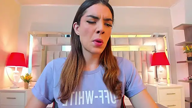 mariiahneedles online show from November 2025 09:52:01 PM