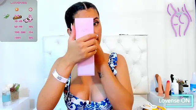 DulceColeman online show from November 2025 07:19:02 PM