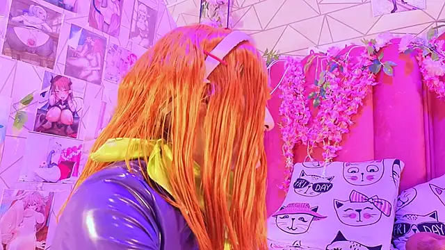 Snapshot of Alicebenett chatting on October 2025 09:06:01 PM Alicebenett online show from October 2025 09:06:01 PM