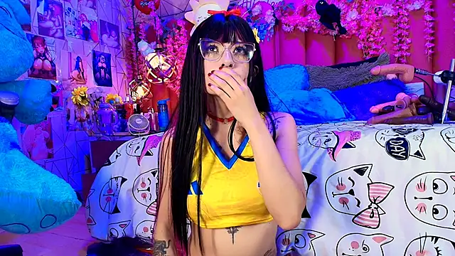 Alicebenett online show from July 2026 09:29:02 PM