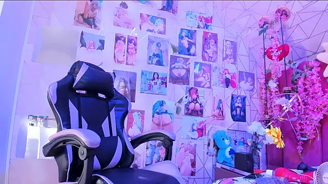 Alicebenett online show from March 2026 02:04:02 AM