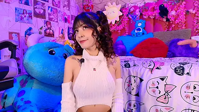 Alicebenett online show from July 2026 10:18:01 PM