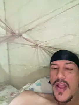 Snapshot of elflakitocanela chatting on April 2026 01:45:01 AM elflakitocanela online show from April 2026 01:45:01 AM