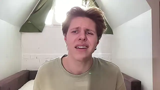 Nick Win online show from January 2025 04:19:01 AM
