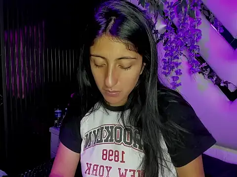 Cameron cutte online show from December 2025 03:30:02 AM