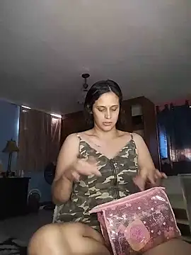 Catalinacandela online show from June 2026 07:00:01 PM