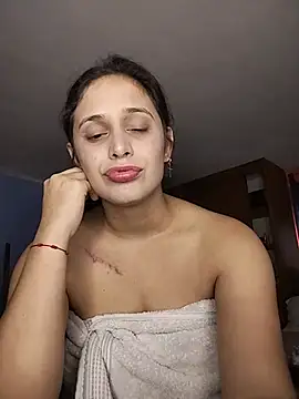 Catalinacandela online show from June 2026 07:20:01 PM