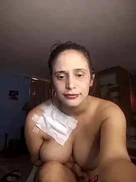 Catalinacandela online show from February 2026 07:25:01 PM