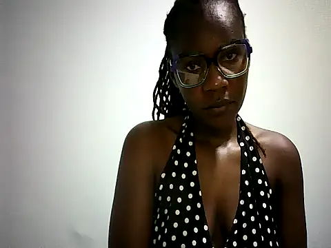 Pierra77 online show from December 2025 07:32:01 AM