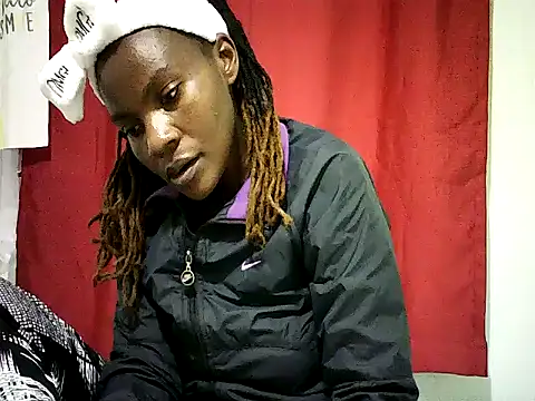 Pierra77 online show from March 2026 01:33:01 PM