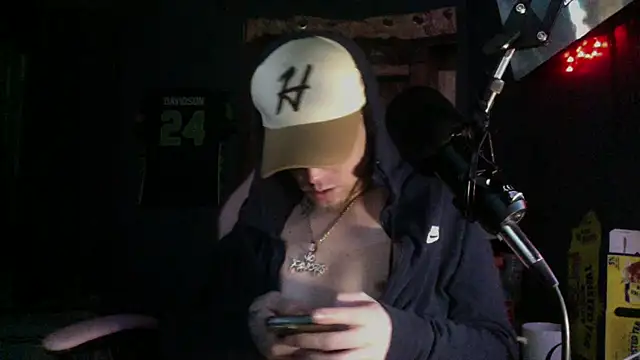 Snapshot of traejddd chatting on June 2026 08:35:01 PM traejddd online show from June 2026 08:35:01 PM