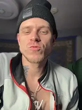 traejddd online show from September 2025 03:42:02 AM