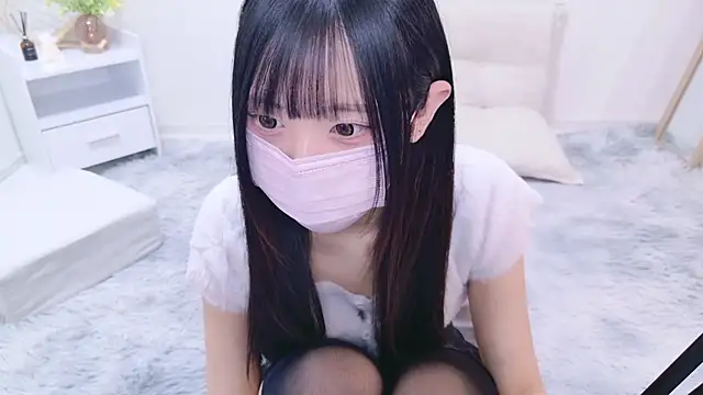 Snapshot of Suzu_ch_xx chatting on January 2025 12:44:02 AM Suzu ch xx online show from January 2025 12:44:02 AM