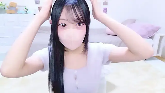 Suzu ch xx online show from March 2026 12:05:01 PM