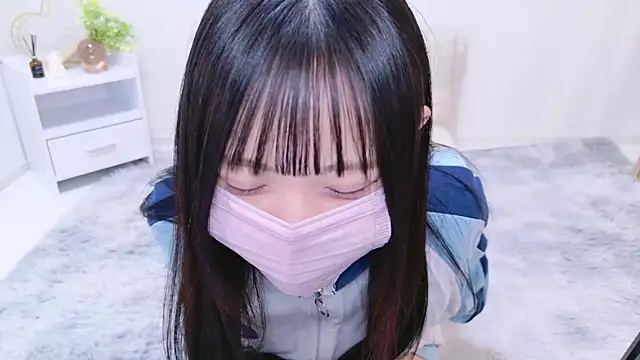 Snapshot of Suzu_ch_xx chatting on February 2025 02:45:01 PM Suzu ch xx online show from February 2025 02:45:01 PM