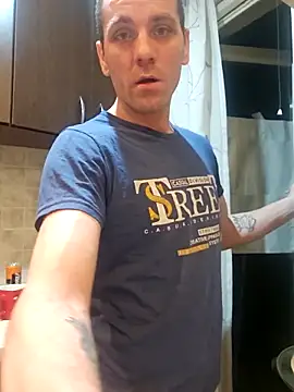 Snapshot of Aian09 chatting on March 2025 11:01:02 PM Aian09 online show from March 2025 11:01:02 PM