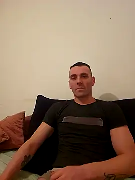 Snapshot of Aian09 chatting on January 2025 08:22:01 PM Aian09 online show from January 2025 08:22:01 PM