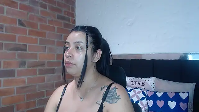 salome  hills1 online show from February 2026 07:14:01 PM