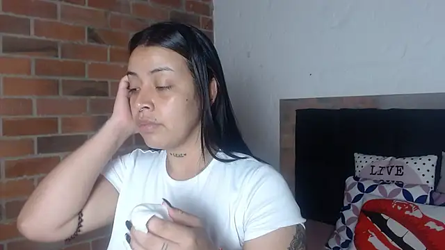 salome  hills1 online show from February 2026 07:02:02 PM