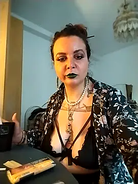 AliceBehind online show from March 2026 04:46:01 PM