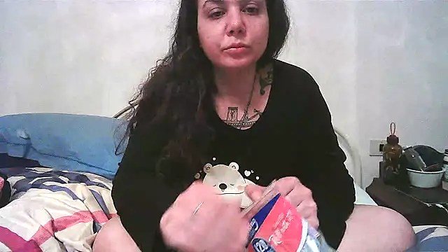 AliceBehind online show from March 2026 11:37:02 PM