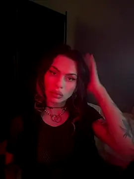 Snapshot of LinnWy69 chatting on December 2025 07:22:01 AM LinnWy69 online show from December 2025 07:22:01 AM