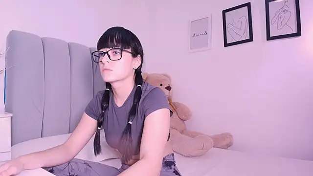 DannaHyde online show from August 2026 06:36:01 PM