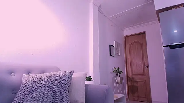 DannaHyde online show from February 2026 08:15:01 PM