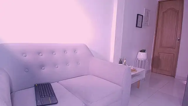 DannaHyde online show from March 2026 07:28:01 PM