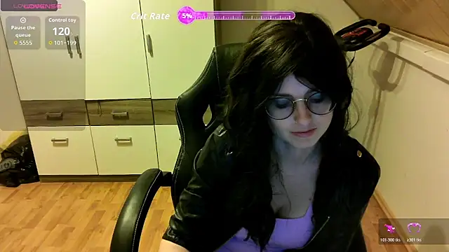 secretmia online show from April 2026 08:10:02 AM