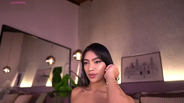 IzzyWild online show from April 2026 10:52:01 AM