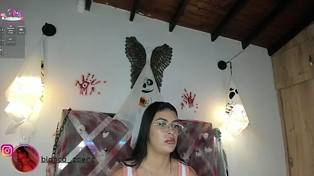 Snapshot of Bianca_zaens2 chatting on October 2025 12:04:01 PM Bianca zaens2 online show from October 2025 12:04:01 PM