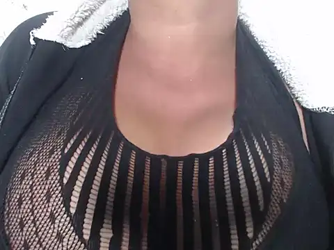 Aranzaboobs online show from March 2025 04:00:01 AM