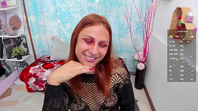 Analia 01 online show from November 2025 12:54:01 PM