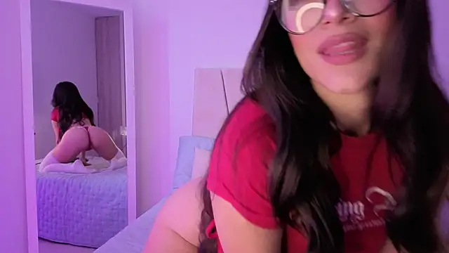 Alisa  walker online show from November 2025 06:34:01 PM