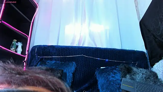 Snapshot of Mracialatina chatting on November 2025 04:33:02 PM Mracialatina online show from November 2025 04:33:02 PM