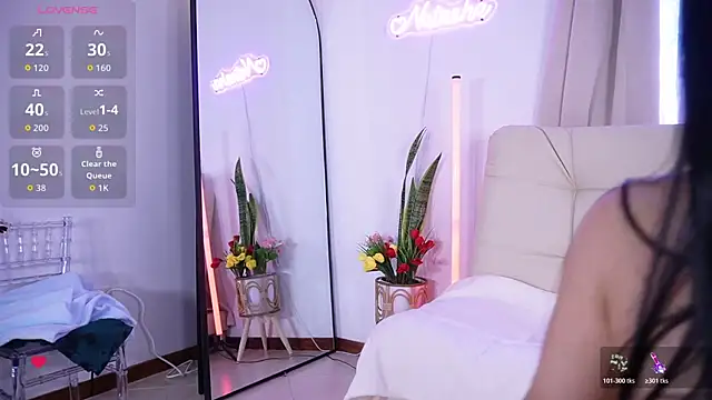 Snapshot of Natasha__Sccott chatting on November 2025 07:08:01 PM Natasha Sccott online show from November 2025 07:08:01 PM