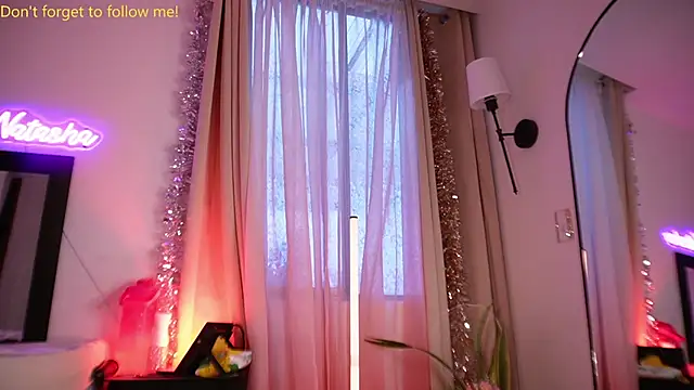 Natasha  Sccott online show from May 2026 06:36:02 PM