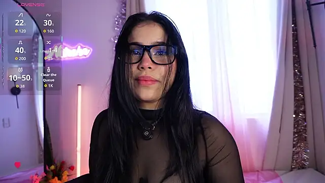 Natasha  Sccott online show from February 2026 06:50:02 PM