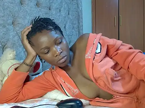 Snapshot of Naughty_Girl17 chatting on February 2025 11:26:01 PM Naughty Girl17 online show from February 2025 11:26:01 PM